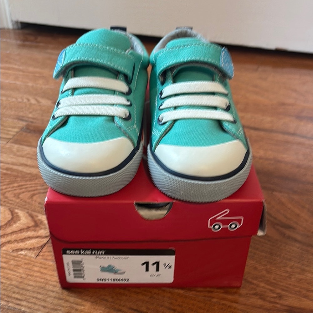 NWT See Kai Run Stevie II Turquoise Sneakers Size 11.5
